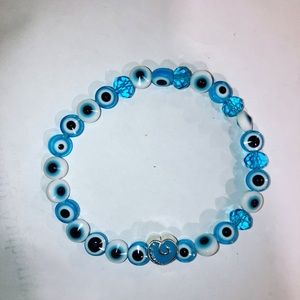 Baby blue single beaded bracelet